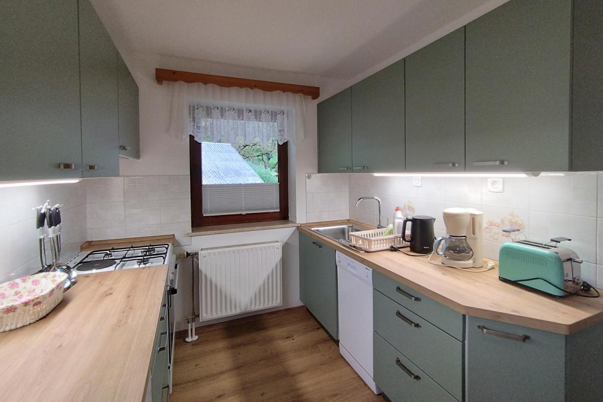 Apartament Stros *
